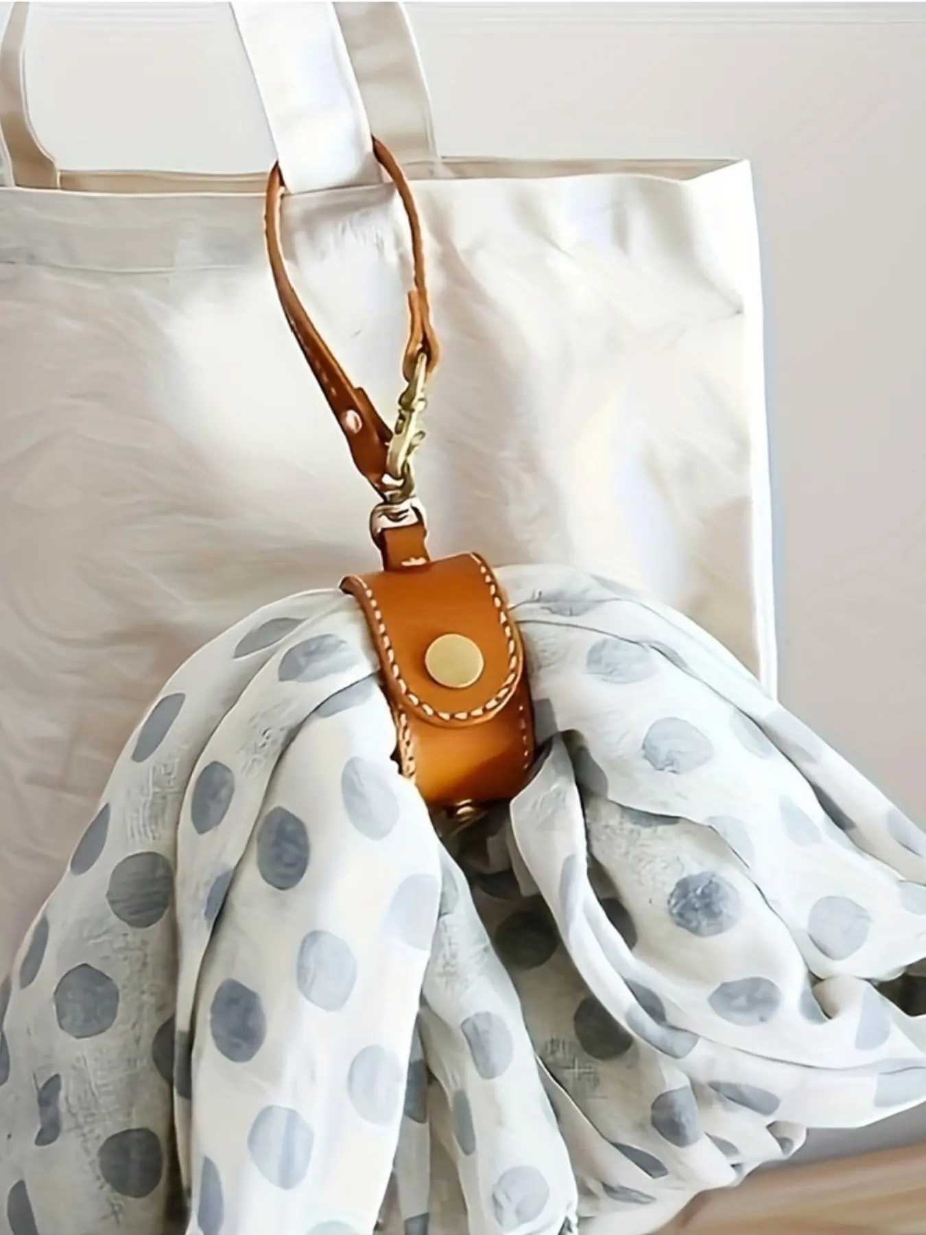 Travel Accessories In Store - Многофункциональный зажим-держатель для шарфов и головных