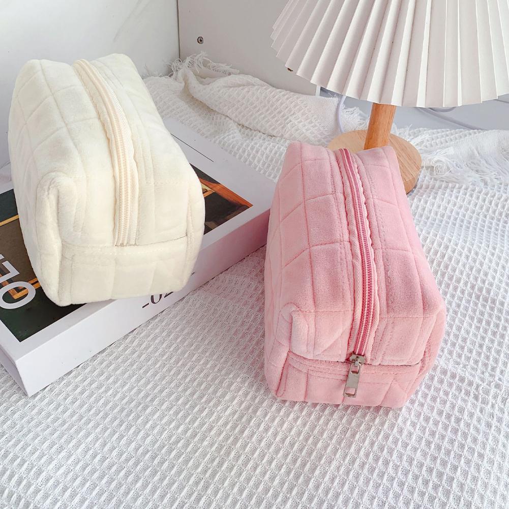 Милая плюшевая косметичка для  – обзор и цена Travel Accessories Pillow