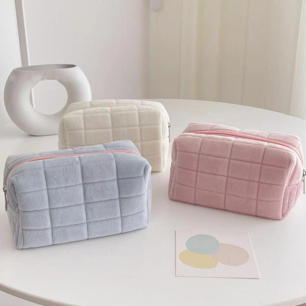 Милая плюшевая косметичка для  – обзор и цена Travel Accessories Pillow
